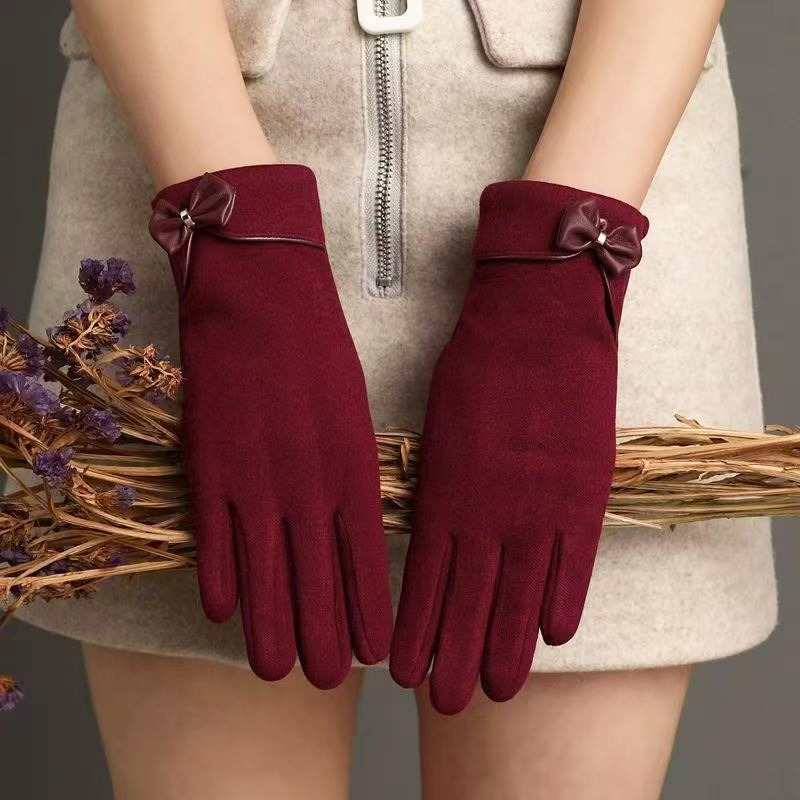 Winter Women's Bow Touch Scree - مراجعة Cycling Commute Essentials وسعره